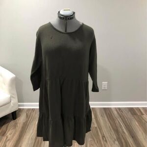 Dress 2X Collins Green Waffle Style  Ruffles pit-pit=24” length=36” C5600